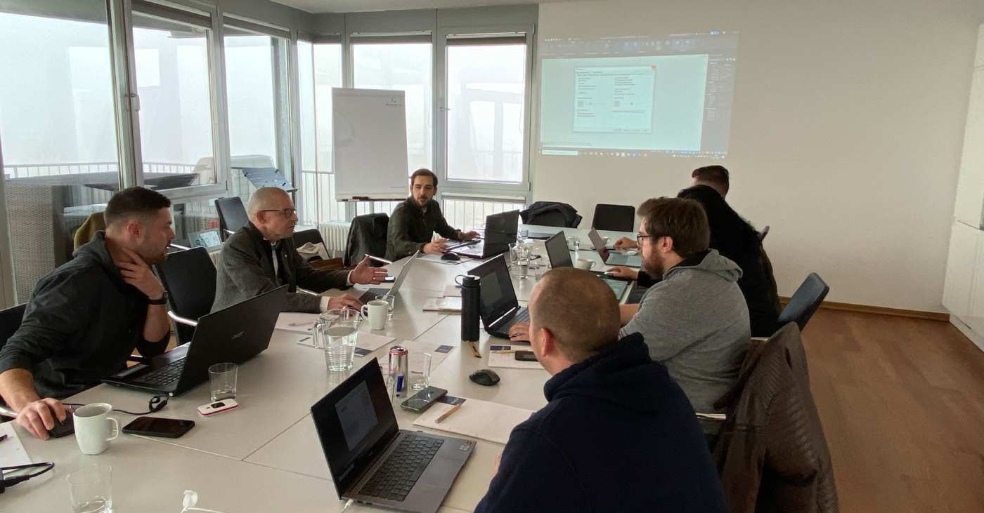 Austausch im Computer-Aided-Design-Kurs der ThuLa GmbH.